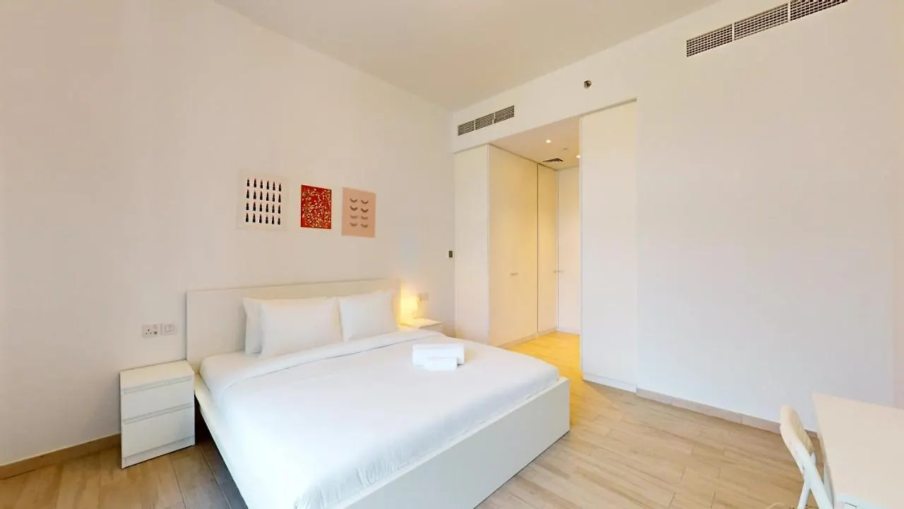Belgravia 3 - Bright One Bed With Garden View Apartment Dubai