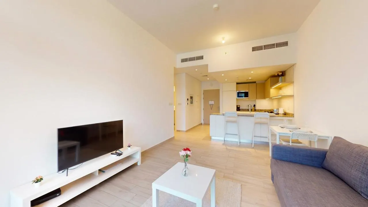 Belgravia 3 - Bright One Bed With Garden View Apartment Dubai