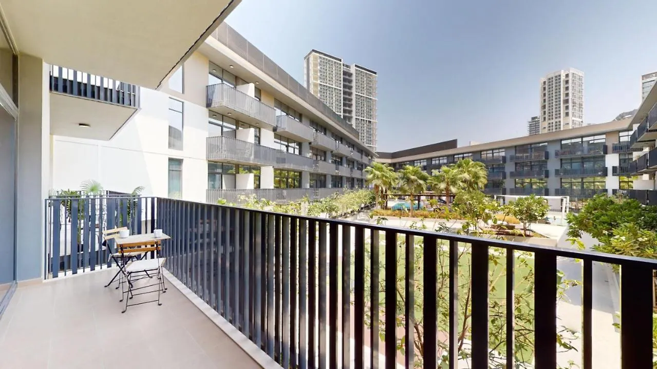 Belgravia 3 - Bright One Bed With Garden View Apartment Dubai